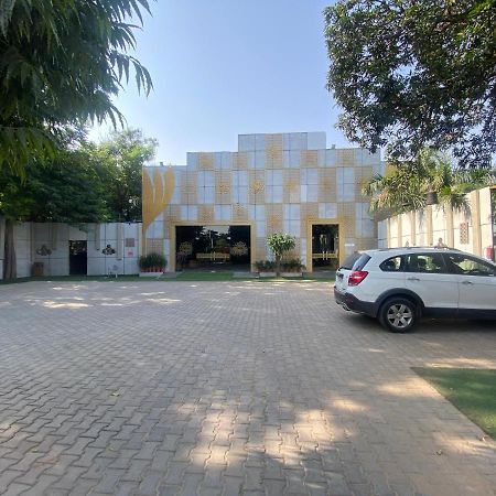 Hotel Cedar Jaipur Eksteriør bilde