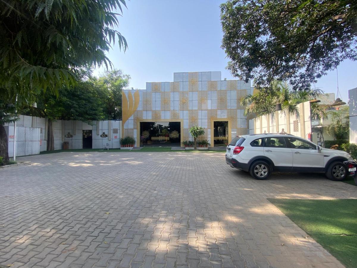 Hotel Cedar Jaipur Eksteriør bilde