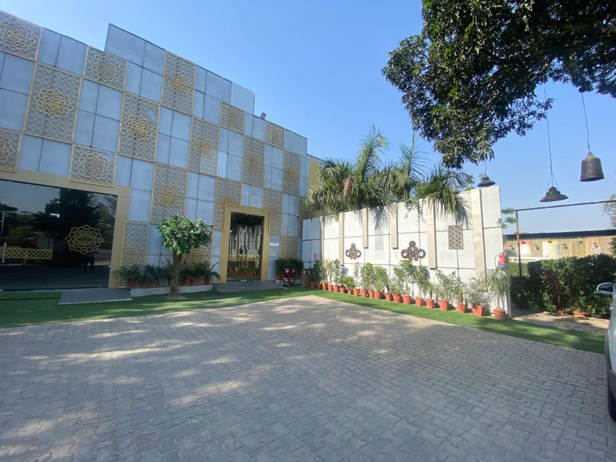 Hotel Cedar Jaipur Eksteriør bilde