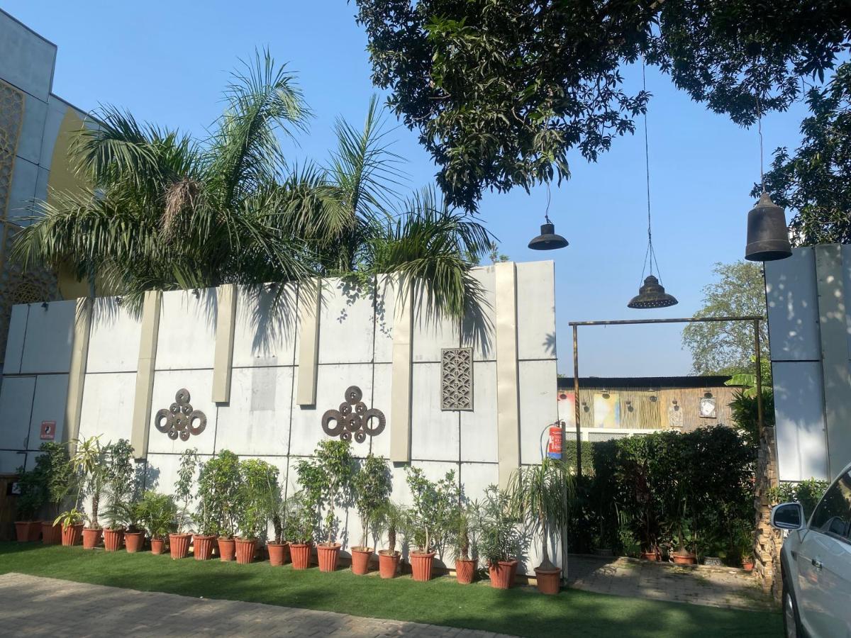 Hotel Cedar Jaipur Eksteriør bilde